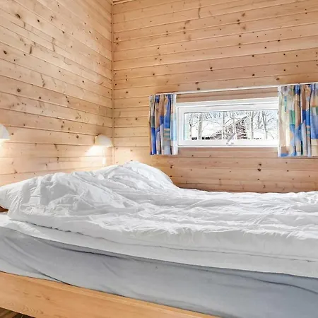 2 Bedroom Cozy In Feriehus Fredericia