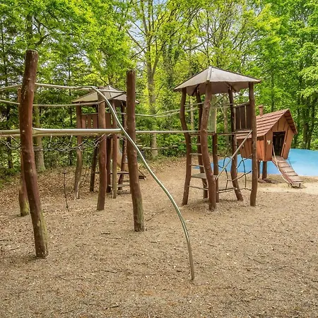 2 Bedroom Cozy In